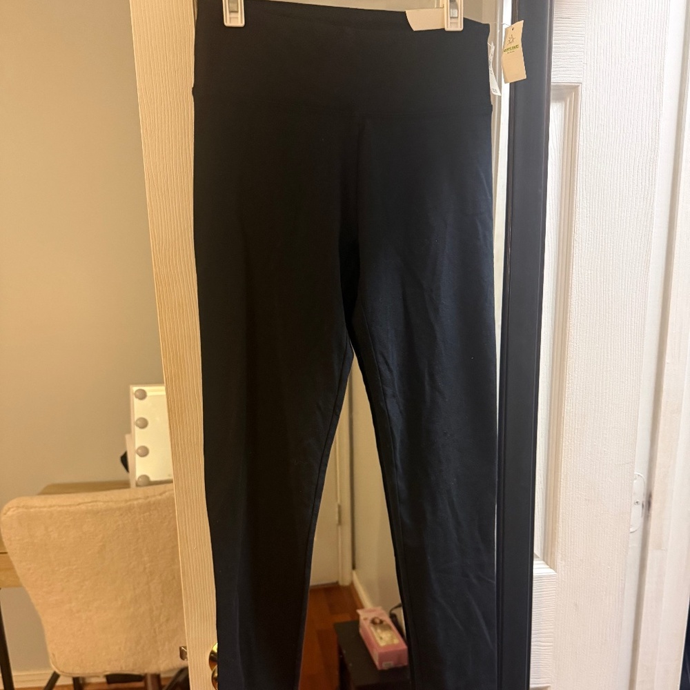 Black leggings